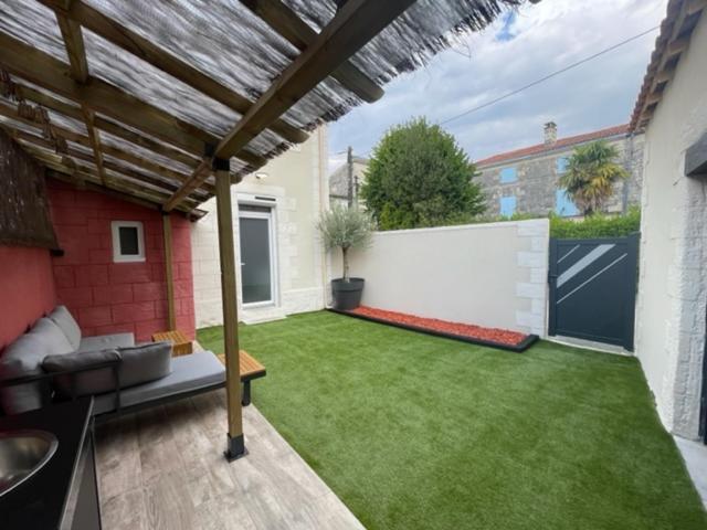 - Le Nuage - Unique, Espace Spa Privatif Et Jardin Avec Plancha Et Salon Privatif, Stationnement Public Gratuit 니오르 외부 사진